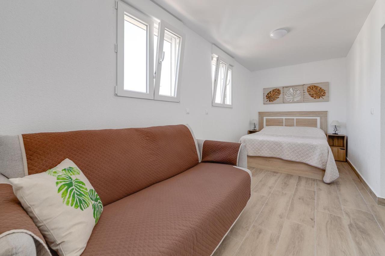 Apartments Cura Beach Торевьиа Экстерьер фото